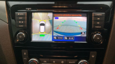 Nissan Qashqai 1.3 DiG-T N-Connecta 5dr Petrol Hatchback